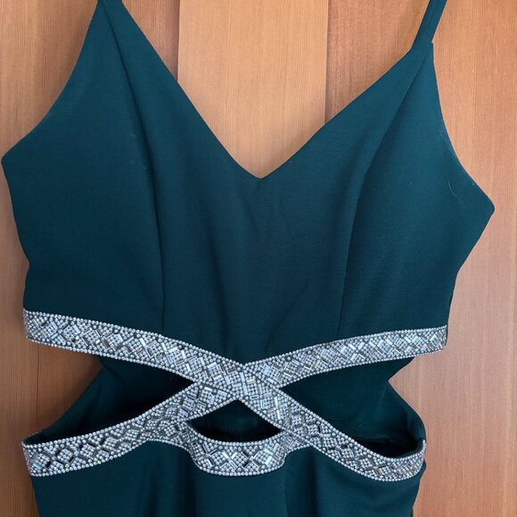 Green semi-formal dress - Picture 3 of 3